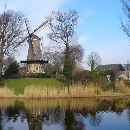 Cosy Real Dutch Family House Anno 1910 *